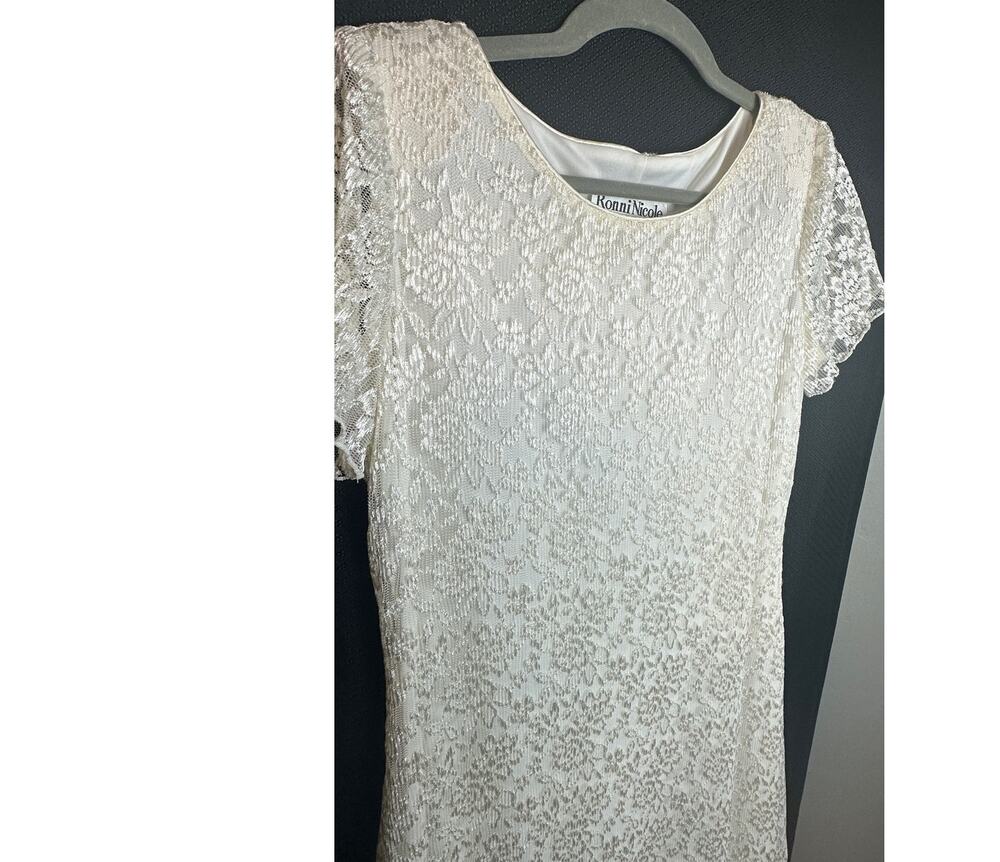 165, Vintage 90s ivory wedding dress; Ronni Nicole; Size 8; stretchy